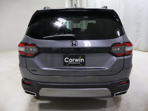New 2026 Honda Pilot Touring image 6