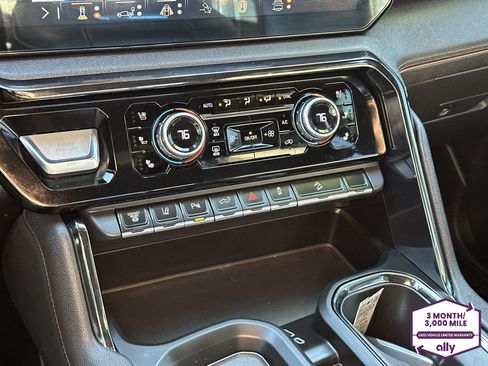 Used 2024 GMC Sierra 2500 AT4 w/ AT4 Premium Plus Package image 23