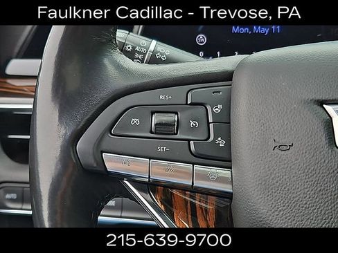 Used 2024 Cadillac Escalade ESV Premium Luxury AWD/4WD image 22