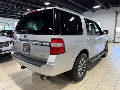 Used 2017 Ford Expedition XLT w/ Equipment Group 202A AWD/4WD image 6