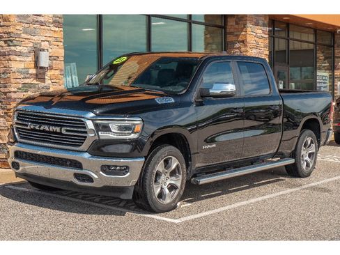 Used 2023 RAM 1500 Laramie AWD/4WD image 7