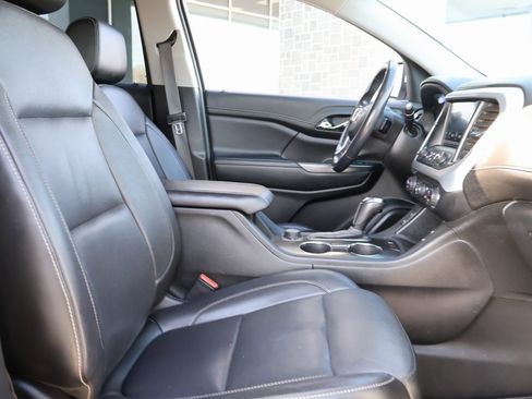 Used 2019 GMC Acadia SLT image 10