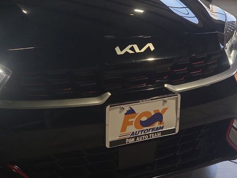 Used 2023 Kia Forte GT-Line w/ GT-Line Technology Package FWD image 7