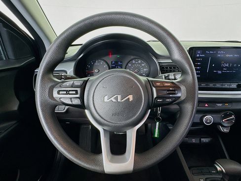 Used 2022 Kia Rio S image 11