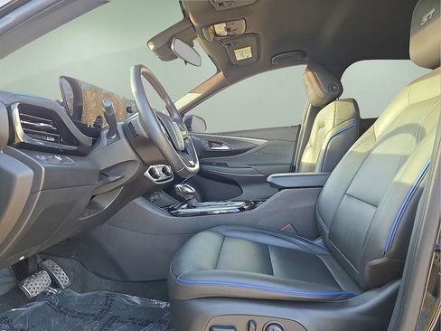 Used 2024 Buick Envista Sport Touring w/ Convenience I Package image 25