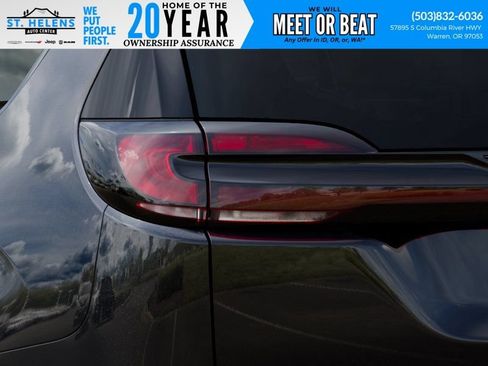New 2027 Chrysler Pacifica Limited AWD/4WD image 12