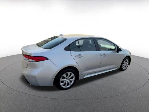 Used 2025 Toyota Corolla LE image 20