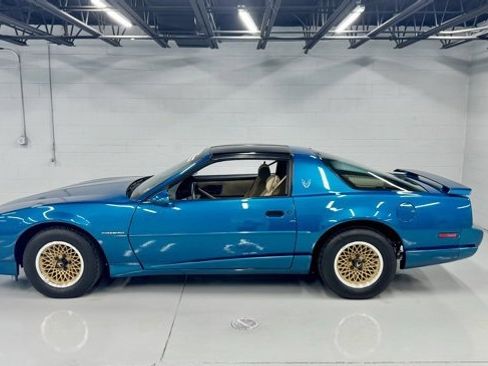 Used 1992 Pontiac Firebird Formula image 2