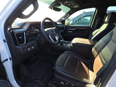 Certified 2024 GMC Sierra 1500 Denali w/ Denali Reserve Package image 9