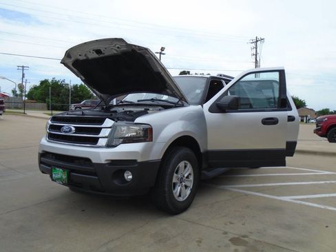 Used 2017 Ford Expedition EL XL w/ Equipment Group 101A RWD image 28