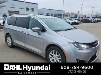 Used 2020 Chrysler Pacifica Touring-L video 1