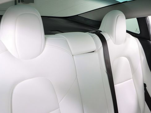 Used 2023 Tesla Model 3 Performance image 25