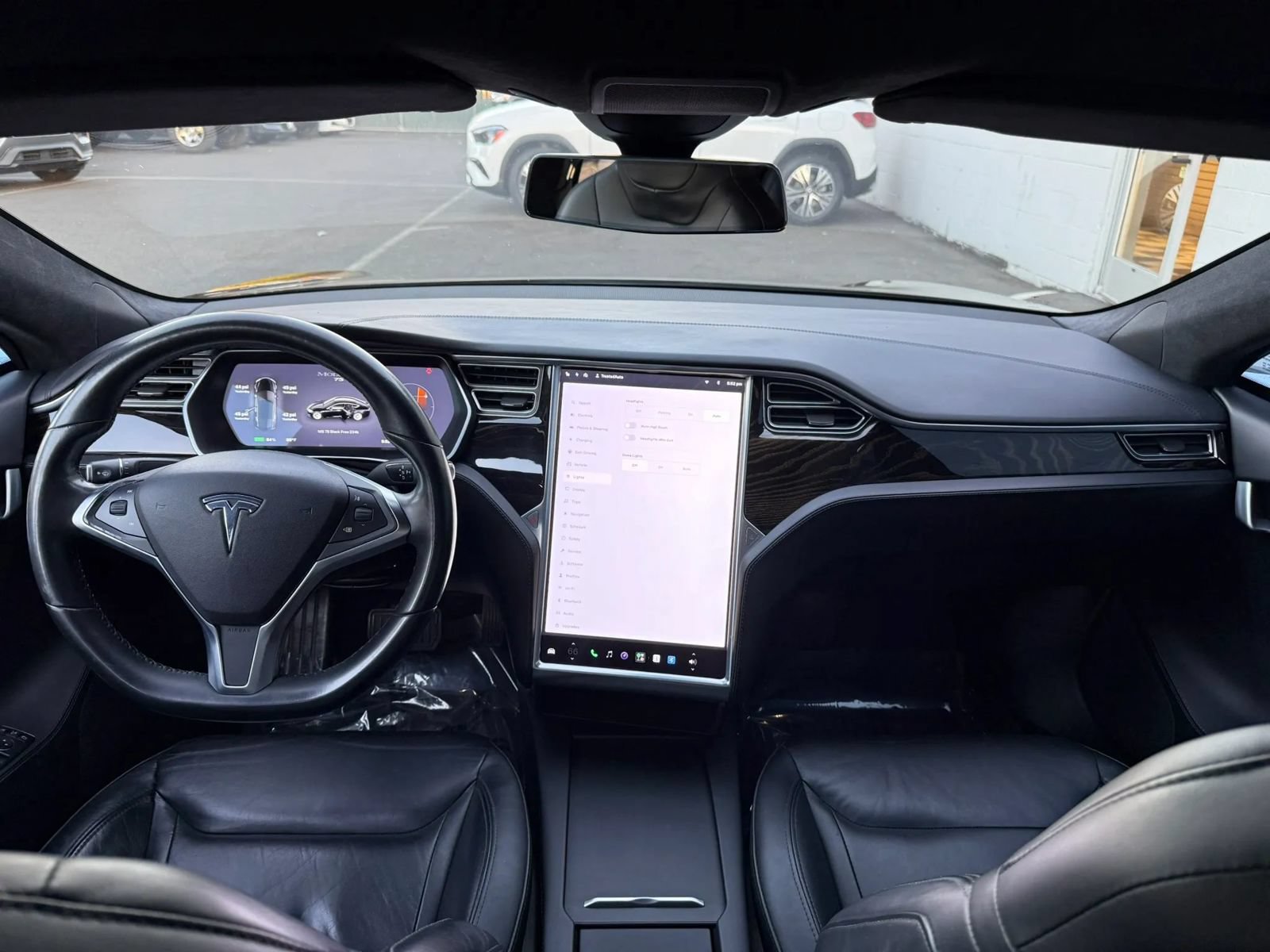 Used 2016 Tesla Model S 70 RWD image 16