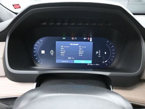 New 2026 Volvo XC90 B6 Plus w/ Protection Package Premier image 10