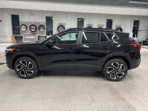 New 2026 Chevrolet Trax RS w/ Driver Confidence Package image 9