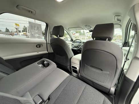 Certified 2025 Hyundai Ioniq 5 SE image 16