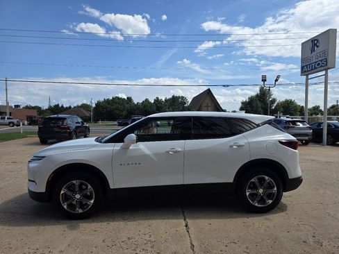 Used 2025 Chevrolet Blazer LT AWD/4WD image 4