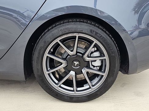 Used 2022 Tesla Model 3 Long Range image 38