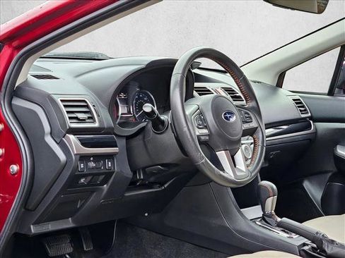 Used 2017 Subaru Crosstrek 2.0i Limited image 9