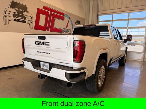 Used 2024 GMC Sierra 2500 Denali Ultimate image 4