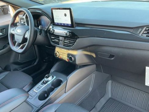 New 2026 Ford Escape ST-Line w/ Cold Weather Package image 19