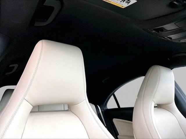 Used 2016 Mercedes-Benz CLA 250 image 17