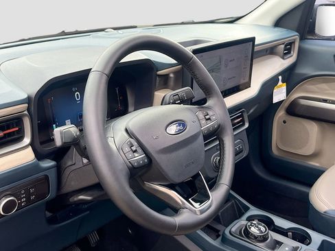 Used 2025 Ford Maverick Lariat AWD/4WD image 11
