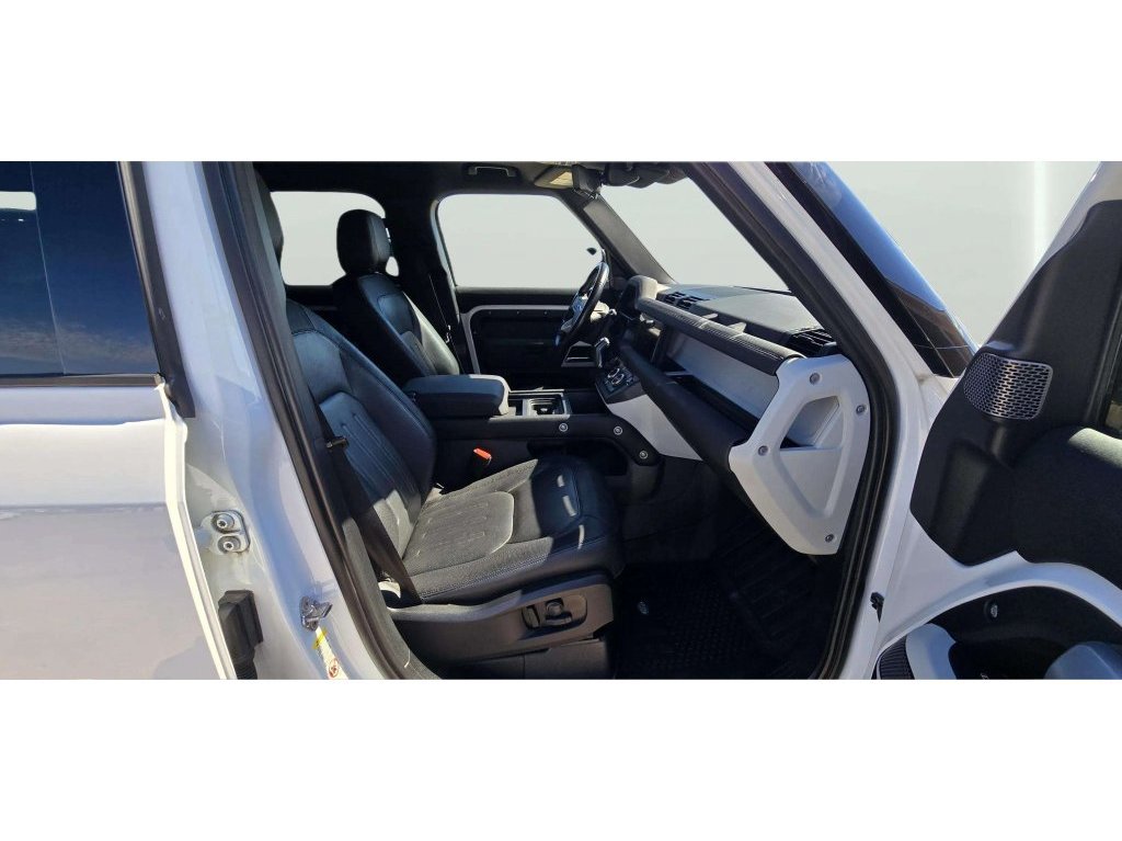 Used 2021 Land Rover Defender 110 X-Dynamic SE AWD/4WD image 36