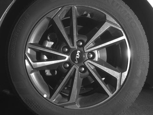 Used 2023 Kia Forte LXS FWD image 12