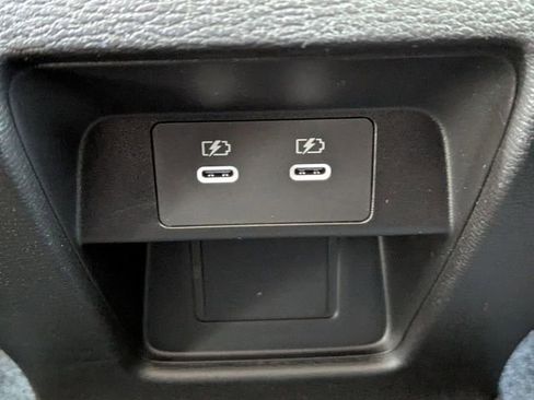 New 2026 Mitsubishi Outlander SEL image 18