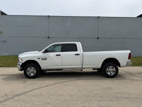 Used 2014 RAM 2500 SLT w/ Protection Group AWD/4WD image 4