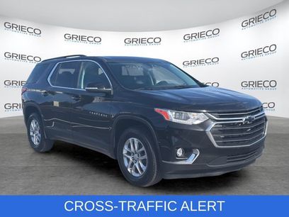 Used 2021 Chevrolet Traverse LT