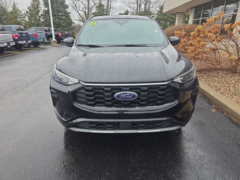 Used 2024 Ford Escape ST-Line w/ Tech Pack #1 AWD/4WD image 5