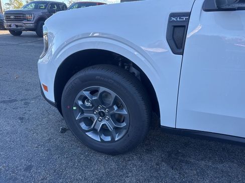 New 2025 Ford Maverick XLT image 8