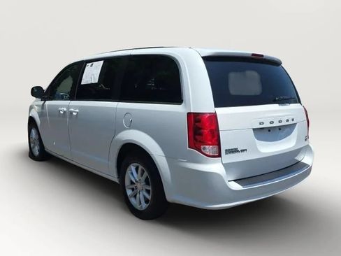 Used 2018 Dodge Grand Caravan SXT FWD image 6
