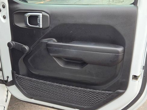 Used 2021 Jeep Wrangler Unlimited Sport image 6