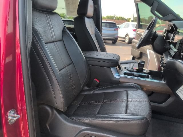 Used 2024 Chevrolet Silverado 1500 High Country w/ Technology Package AWD/4WD image 49