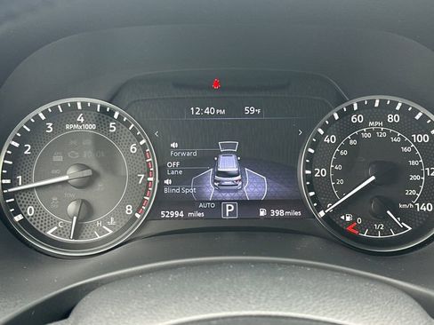 Used 2024 Nissan Armada SV AWD/4WD image 25