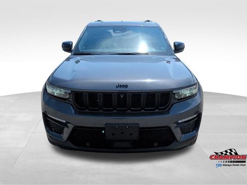 Used 2024 Jeep Grand Cherokee Limited w/ Luxury Tech Group II AWD/4WD image 4