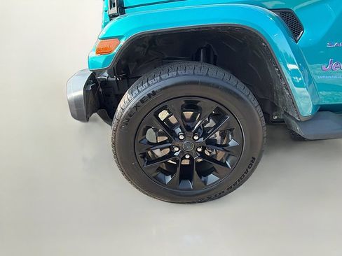 Used 2024 Jeep Wrangler Unlimited Sahara w/ Safety Group AWD/4WD image 10