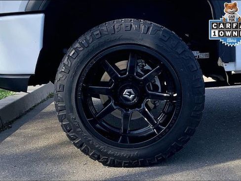 Used 2020 GMC Sierra 2500 AT4 w/ Technology Package image 9