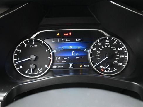 Used 2017 Nissan Murano Platinum w/ Platinum Technology Package FWD image 13