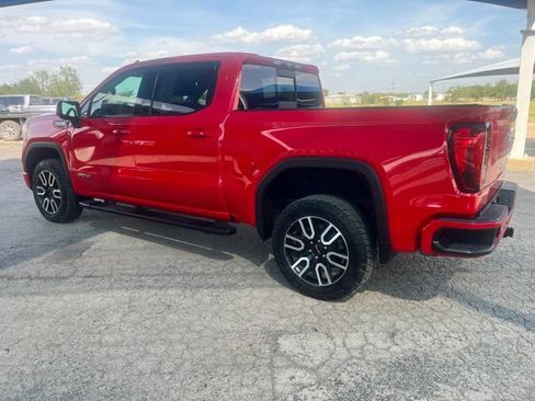 Used 2021 GMC Sierra 1500 AT4 w/ AT4 Value Package AWD/4WD image 10