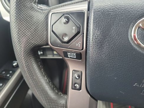 Used 2018 Toyota Tacoma SR5 image 25