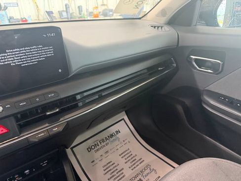 Used 2025 Kia K4 EX FWD image 15