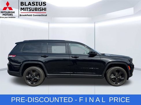 Used 2023 Jeep Grand Cherokee L Laredo AWD/4WD image 5