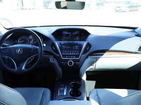 Certified 2018 Acura MDX FWD image 10