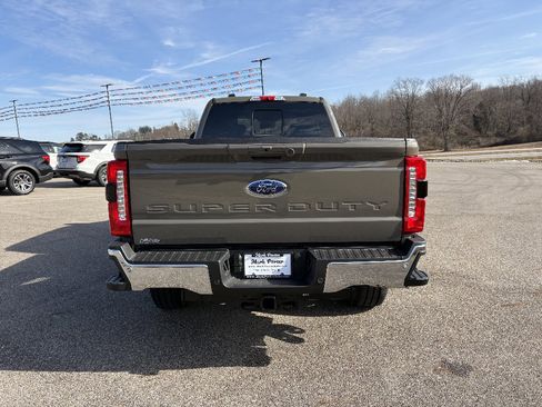 New 2026 Ford F250 Lariat w/ Lariat Premium Package image 4