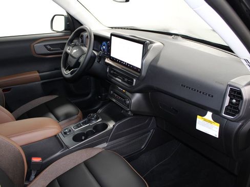 New 2025 Ford Bronco Sport Outer Banks w/ Outer Banks Tech Package+ AWD/4WD image 27