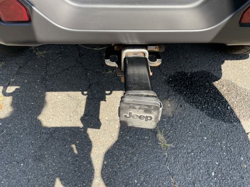 Used 2024 Jeep Wrangler Sport S w/ Convenience Group image 19